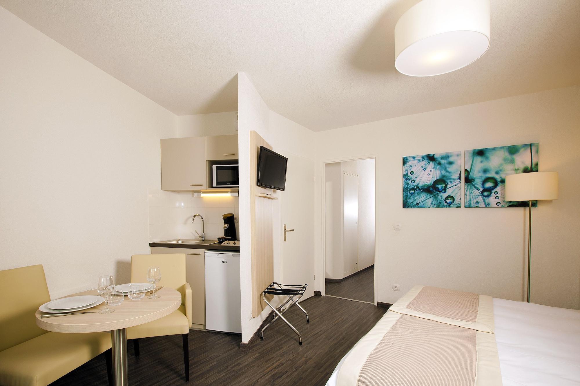 Residhome Neuilly Bords De Marne Ngoại thất bức ảnh