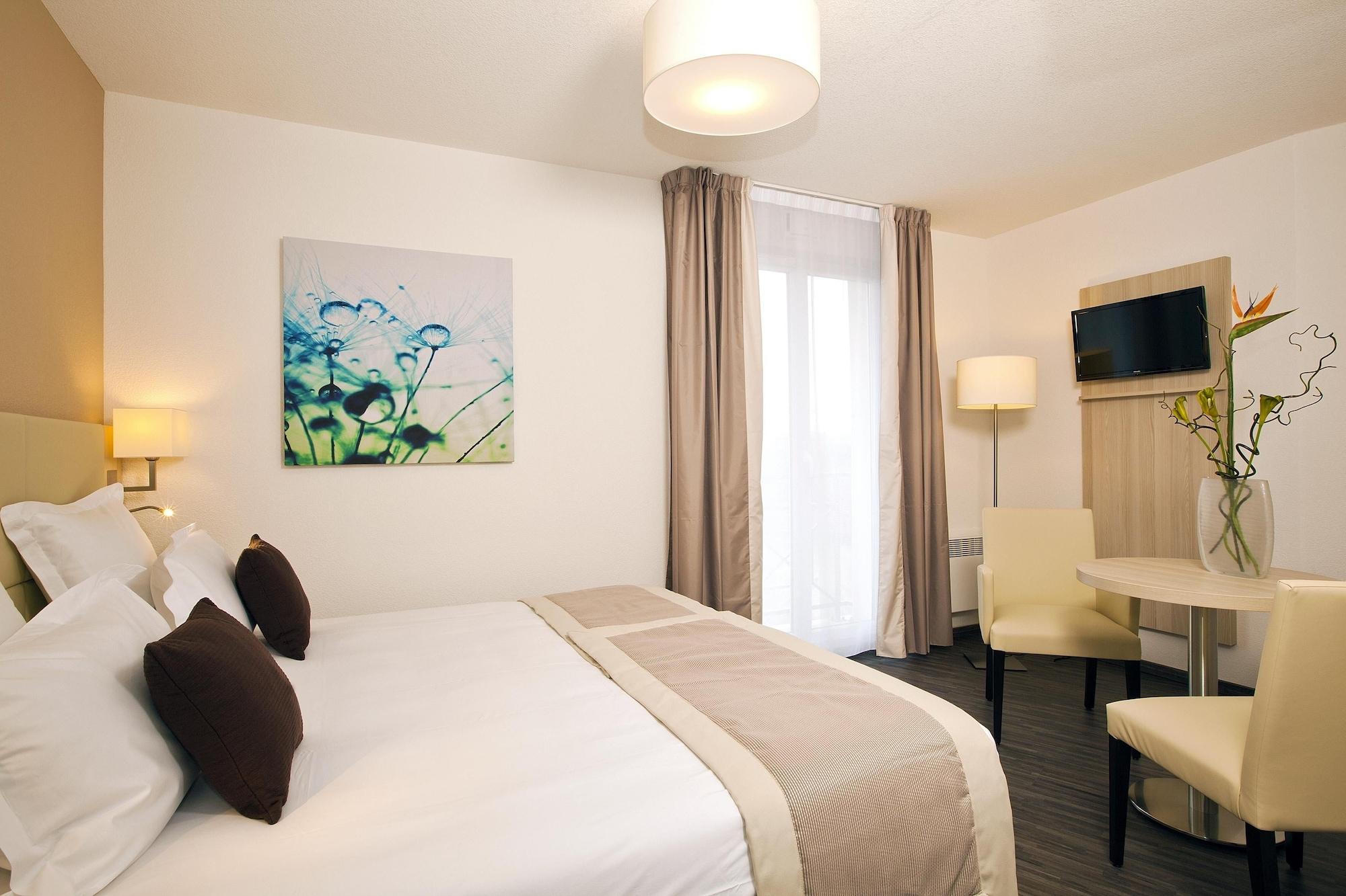 Residhome Neuilly Bords De Marne Ngoại thất bức ảnh