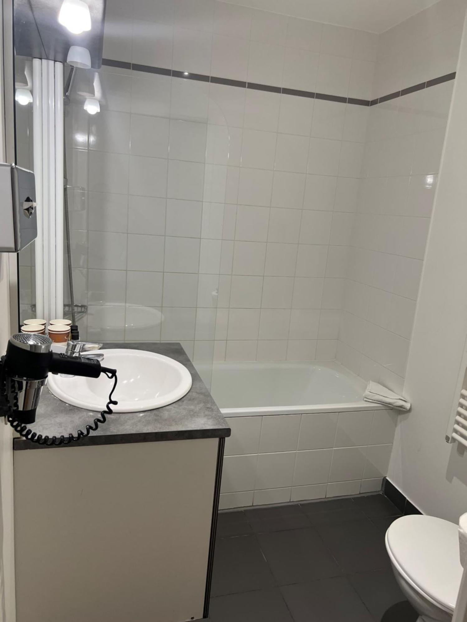 Residhome Neuilly Bords De Marne Ngoại thất bức ảnh